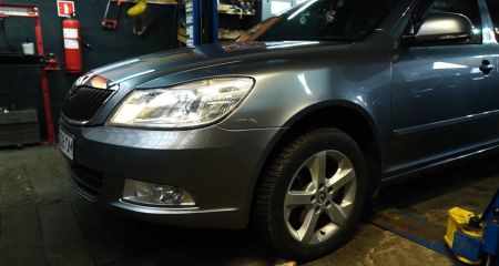 Монтаж проставок для збільшення кліренсу Skoda Octavia A5 — покрокова інструкція