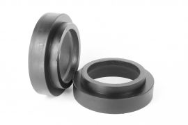 Проставки задних пружин Nissan полиуретановые 30мм (2-15-032/30)